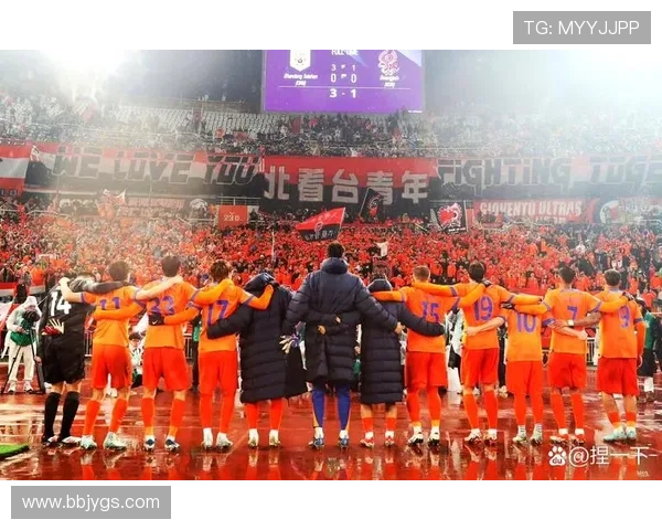 中超联赛进入冲刺阶段 各队全力以赴力争佳绩 中超联赛进入冲刺阶段 各队全力以赴力争佳绩