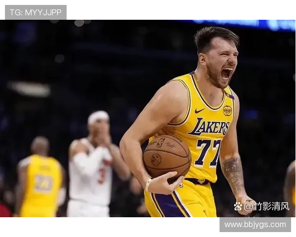 马健调侃湖人里夫斯绝杀称队内有双东契奇质疑詹姆斯作用